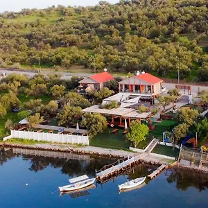 Otel Qcunda Ayvalı